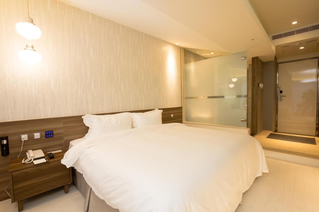 Walker Hotel. Ximen Taipei Exterior photo